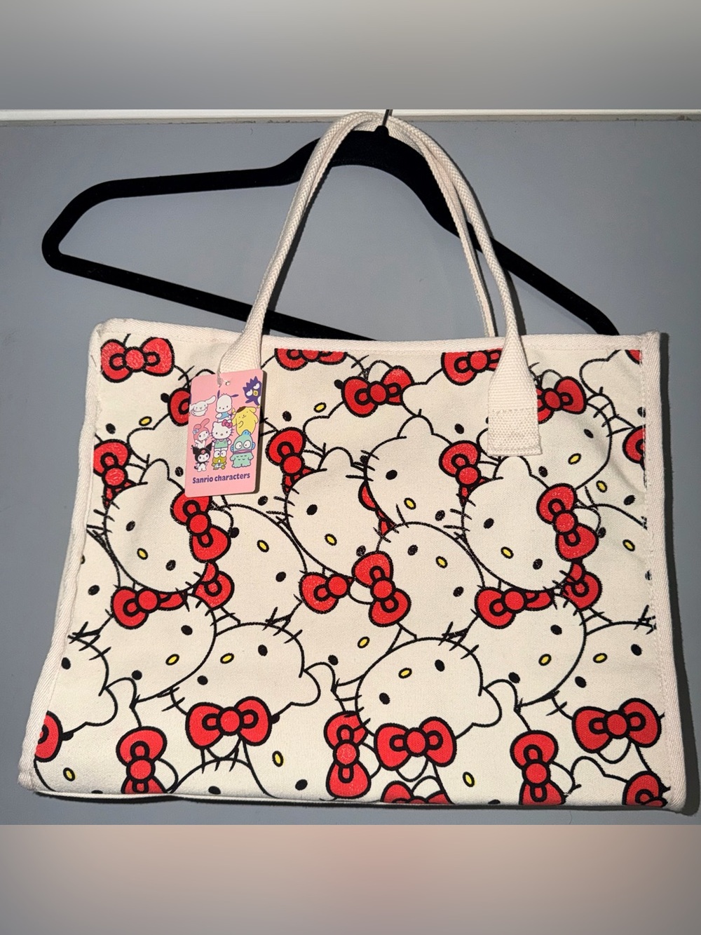 ❤️NWT Sanrio Hello Kitty White & Red Canvas Tote Bag with zipper